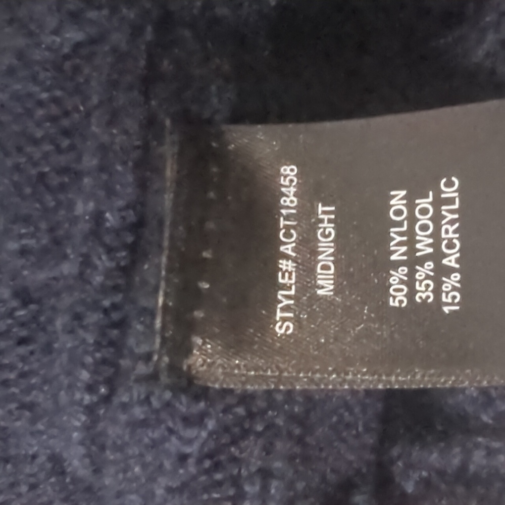 NWT ASTR Wool Blend Women's Navy Cable Knit Cropped Large Sweater - Picture 7 of 9
